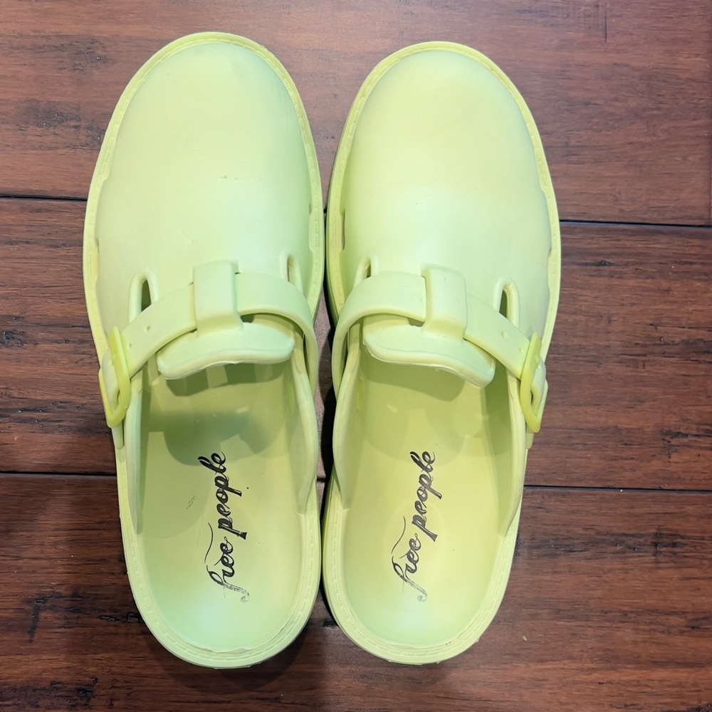 FREE PEOPLE Karlie Buckle Clog Size 8 - Picture 7 of 13